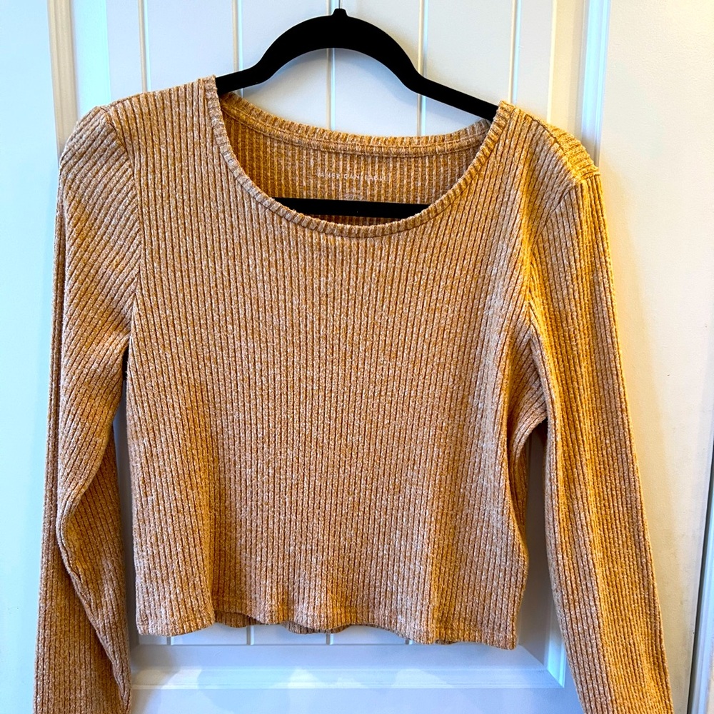 American Eagle crop top
